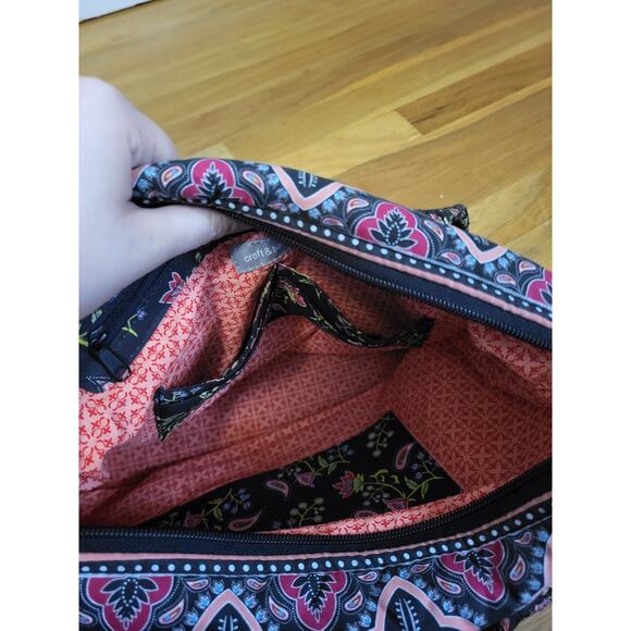 Croft & Barrow Quilted Tote Bag Black Floral Paisley Shoulder Bag Purse Zip Top - Picture 10 of 11